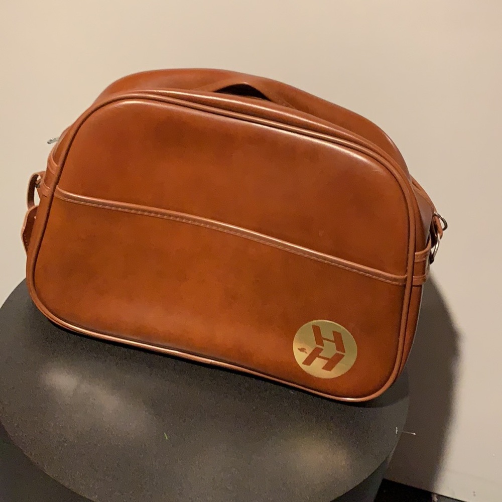 Retro vintage bowling bag style airline travel bag